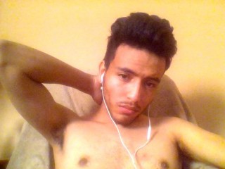 Indexed Webcam Grab of Attractivehotboy