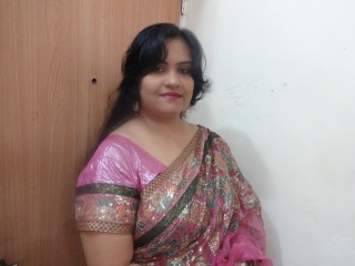BengaliBeauty webcam girl as a performer. Gallery photo 3.