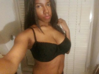 Indexed Webcam Grab of Remy_anne