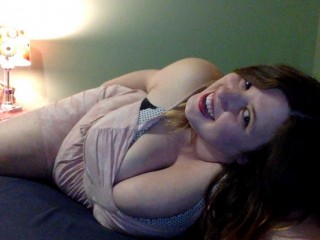 Indexed Webcam Grab of Tori_avery