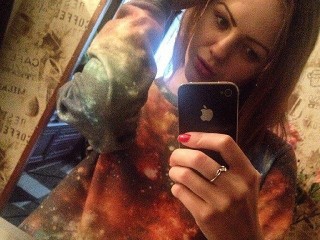 BabyKissss webcam girl as a performer. Gallery photo 1.