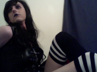 Indexed Webcam Grab of Sexygothboy