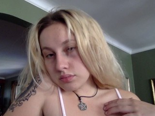 Indexed Webcam Grab of Goddessbrittanywoods