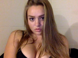 Indexed Webcam Grab of Kaitlyn_swift