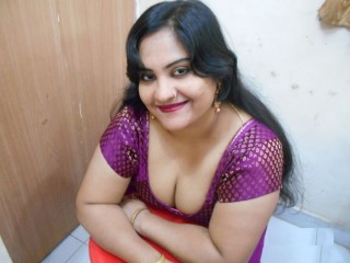 BengaliBeauty webcam girl as a performer. Gallery photo 4.