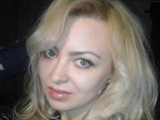 Indexed Webcam Grab of Beautyladyblond