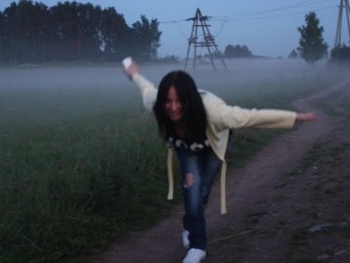 SavannaX webcam girl as a performer. Gallery photo 3.