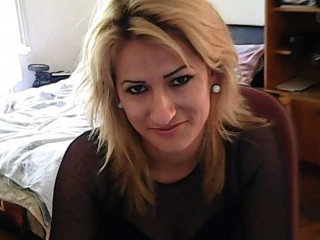Indexed Webcam Grab of Shybutsexy
