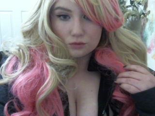 Indexed Webcam Grab of Pinkmajesty
