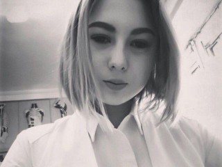 MorelenaKiss