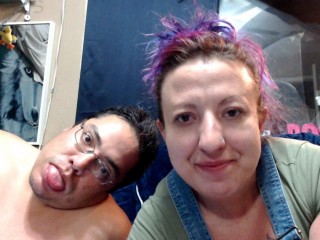 Indexed Webcam Grab of Violet_and_christian