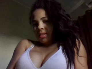 Indexed Webcam Grab of Camilla_reign