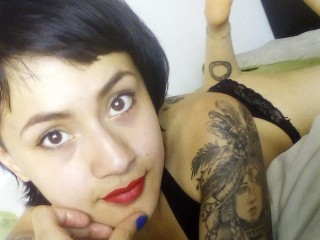Indexed Webcam Grab of Sweet_tattoos