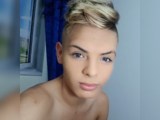 Indexed Webcam Grab of Thesexyboyxx