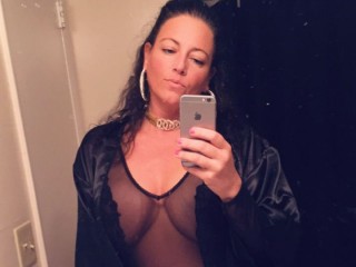 Cumplaywithdream webcam girl as a performer. Gallery photo 1.