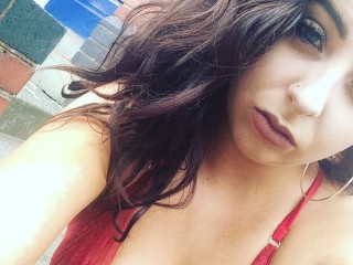 Indexed Webcam Grab of Sexy_brunettee20