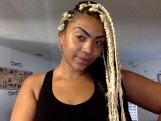 Indexed Webcam Grab of Thicknlovelly