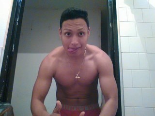 Indexed Webcam Grab of Strongboyxx
