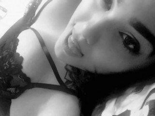 Indexed Webcam Grab of Rose_xoxo