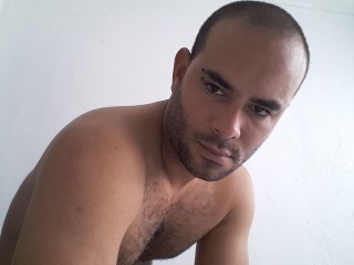 Indexed Webcam Grab of Cubanitorico86