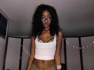 Indexed Webcam Grab of Aaliyah_shade
