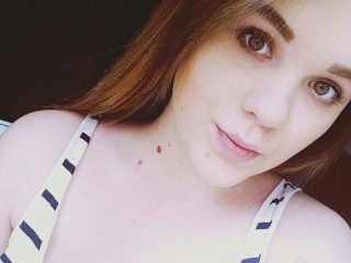 HotEllieGold