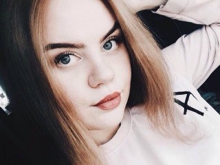 Olivia_Kiss_
