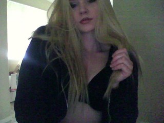 Indexed Webcam Grab of Blonde_diamondx