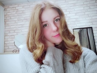 AnnaSmitX webcam girl as a performer. Gallery photo 1.