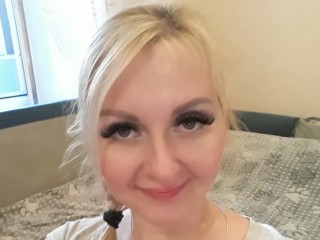 AuroraJolieX webcam girl as a performer. Gallery photo 1.