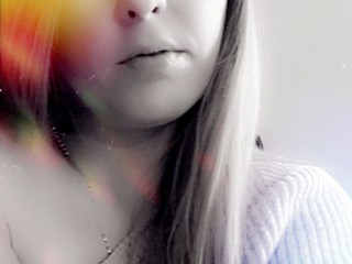 Somebitch webcam girl as a performer. Gallery photo 1.