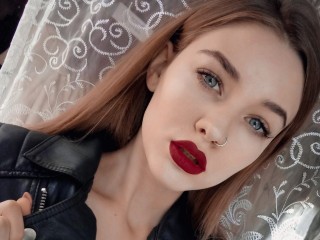LisaDoll18