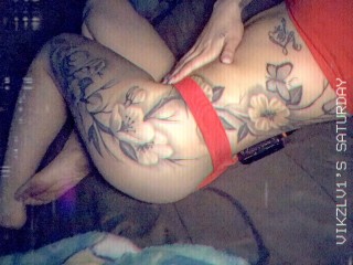 Alexytreyway webcam girl as a performer. Gallery photo 3.
