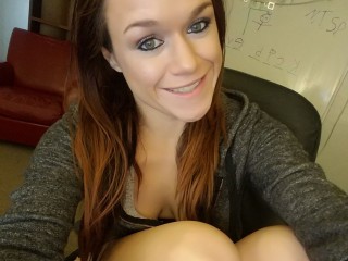 Indexed Webcam Grab of Naughty_autumn