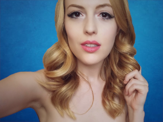 emilia_song webcam girl as a performer. Gallery photo 3.