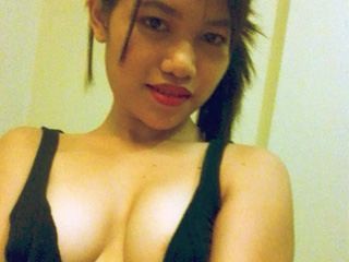 Sweet_Surrender webcam girl as a performer. Gallery photo 1.