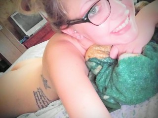 Indexed Webcam Grab of Small_town_girl