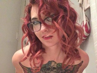 Indexed Webcam Grab of Roxi_red