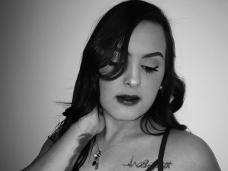 Athenavera webcam girl as a performer. Gallery photo 4.