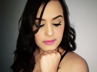 Athenavera webcam girl as a performer. Gallery photo 7.