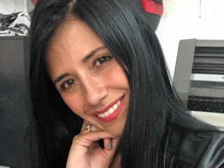 sharoom_21 webcam girl as a performer. Gallery photo 1.