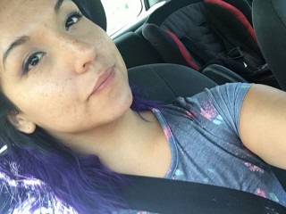 Koraline webcam girl as a performer. Gallery photo 1.