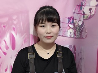 ruadolg webcam girl as a performer. Gallery photo 1.