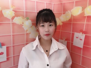 liytam webcam girl as a performer. Gallery photo 1.