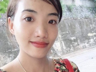 Indexed Webcam Grab of Vietnamese_girl_51