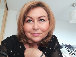 STELLA_xQUEEN