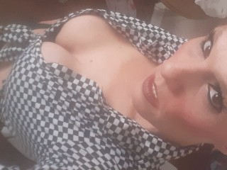 NattiBlondie webcam girl as a performer. Gallery photo 2.