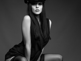 LetizziaS webcam girl as a performer. Gallery photo 2.