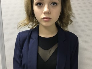 KerinFlup webcam girl as a performer. Gallery photo 1.