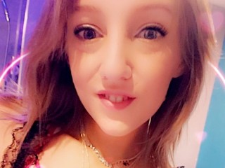 LillianFlourish webcam girl as a performer. Gallery photo 1.